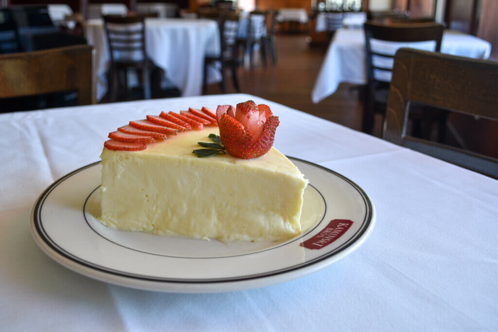 Kaminski's New York Cheesecake with fresh strawberries 